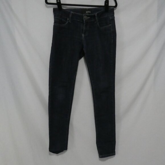 BONGO DENIM | size 5 | Sleek Blue Dark Wash Slim Fit Jeans - Picture 1 of 16